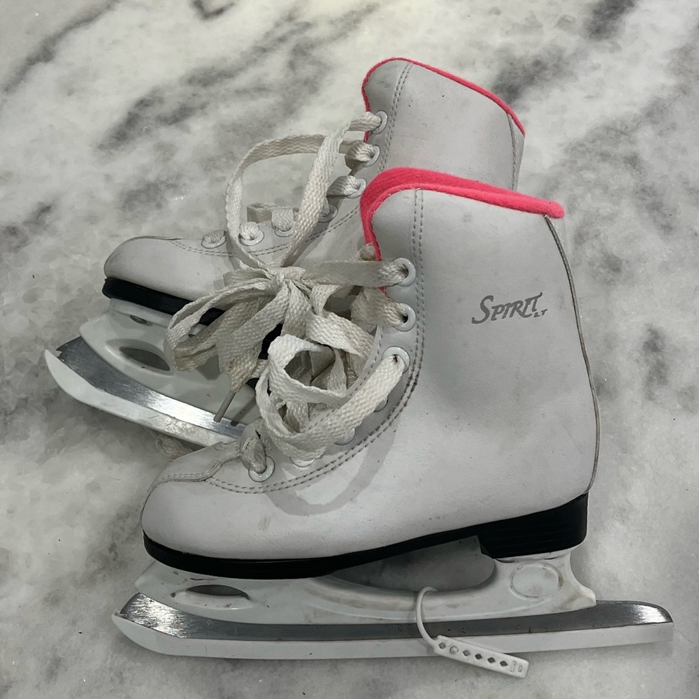 Spirit LAKE PLACID Ice Skates